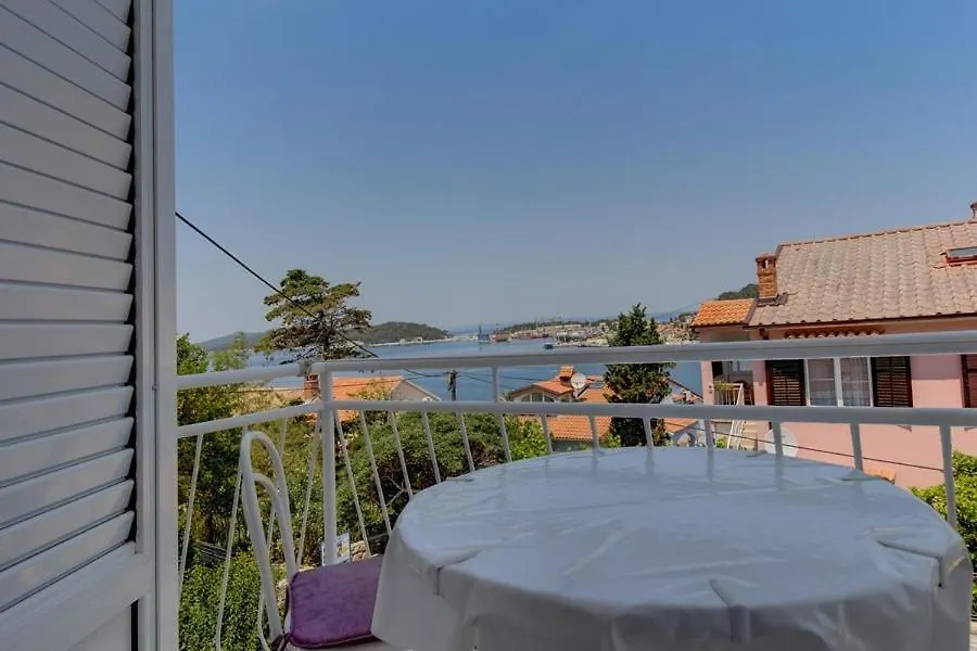 Marinko Apartment Mali Losinj